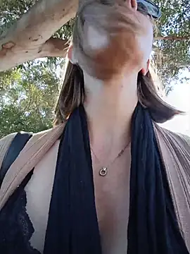 TopsyWilde live cam on StripChat
