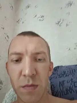 _uncle_Mitya-43_ live cam on StripChat
