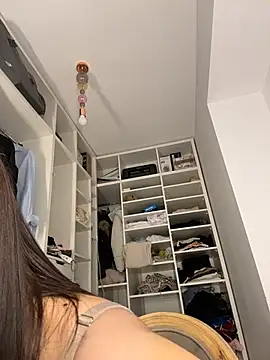 Lexi_Storm live cam on StripChat