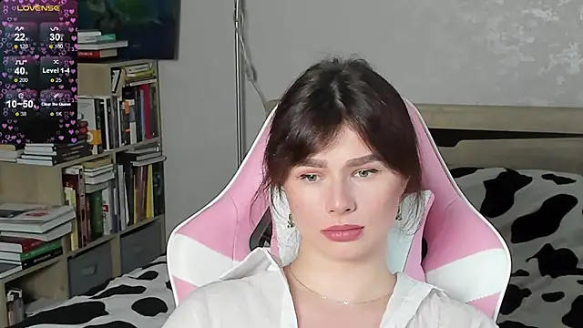 bbJ_one live cam on StripChat