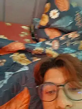 SizeHood live cam on StripChat