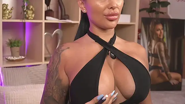 firesbomb777 live cam on StripChat
