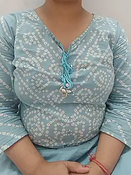 ritika_kushwaha live cam on StripChat