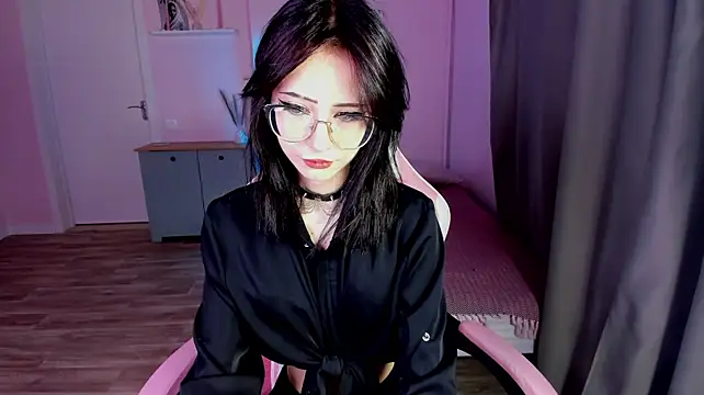 MargoLoooo live cam on StripChat