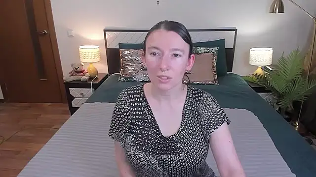 CatherineWalls live cam on StripChat
