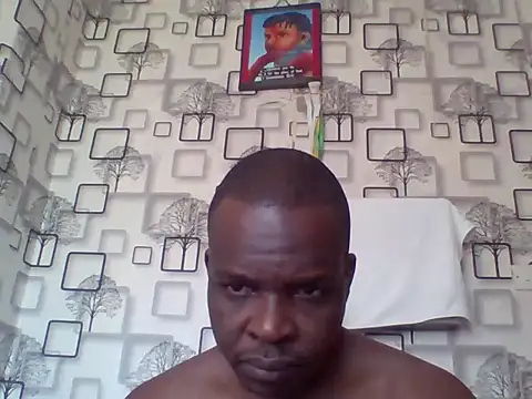 Chumba_001 live cam on StripChat