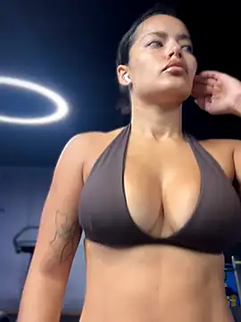 Risky_Workouts's live cam