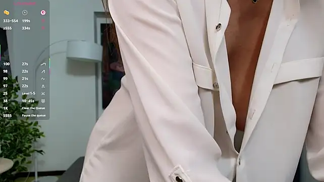 AminaRuthers live cam on StripChat