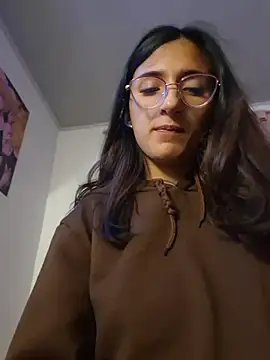 Pau-Princess live cam on StripChat