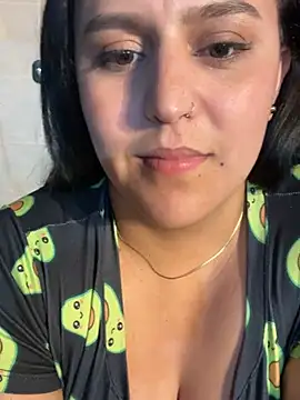 katleya_lewiis