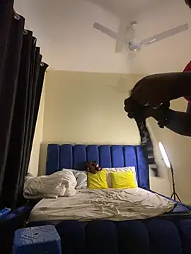 Bellaanjay webcam