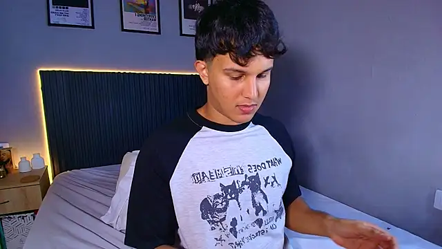 Leo_Savage_ live sex cam