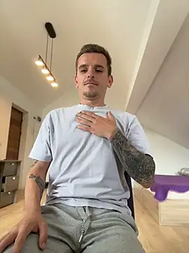 huge_cock22cm (Ask my age) - Ler's have fun!