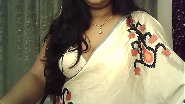 Spandana_Sweety live cam on StripChat