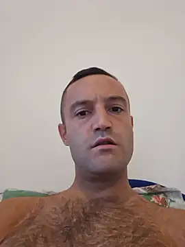enricso (Ask my age) - Horny cum show