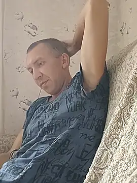 _uncle_Mitya-43_ live cam on StripChat