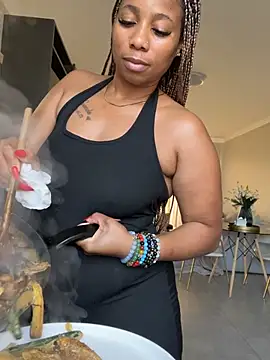 CurvyDesire1