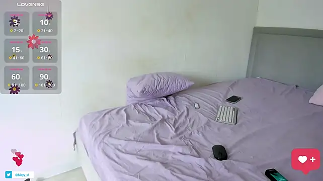 May_XX live cam on StripChat