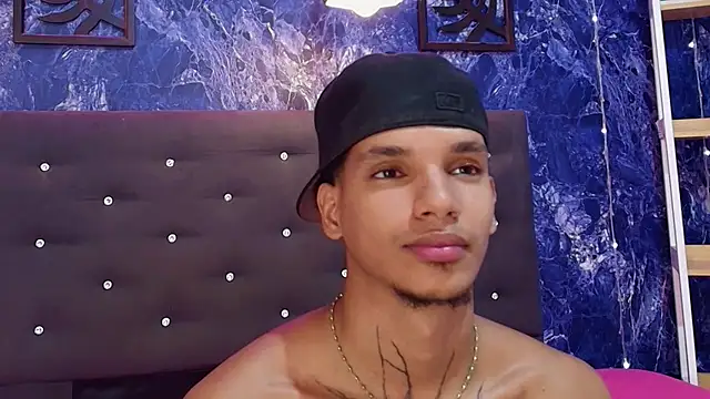 kai_storm77 webcam