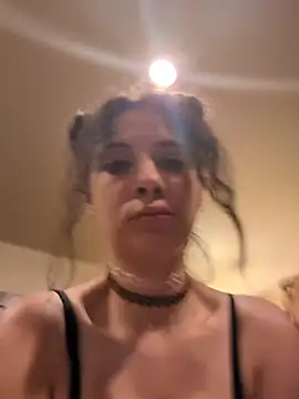 Anna-May97 live cam on StripChat