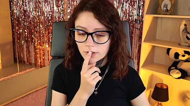 VeliraBraitberg live cam on StripChat