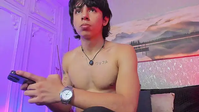 Tyler_durten live cam on StripChat