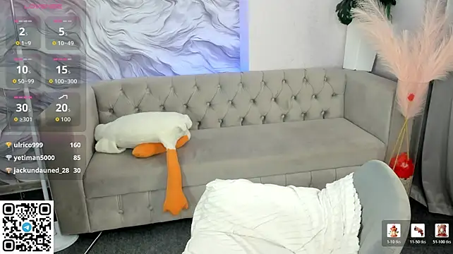 WetLuna1 live cam on StripChat