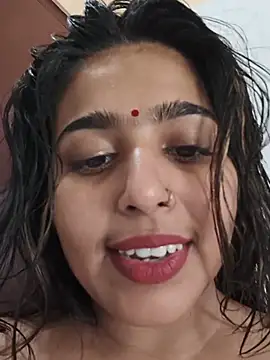 Cute-Simmi69 live sex cam