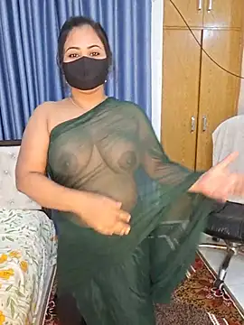 Webcam en directo de la tetona Bristy---