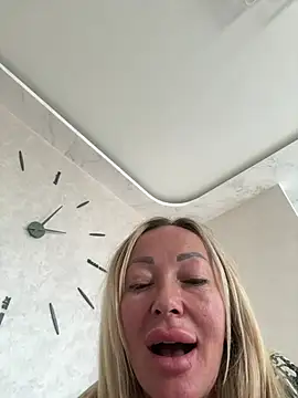 Nolly_moniika__