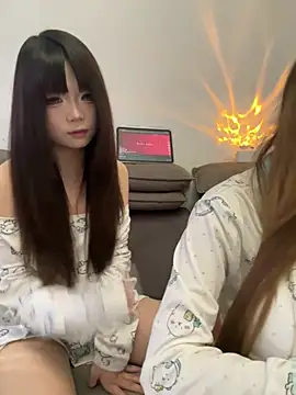 yyydgda live cam on StripChat