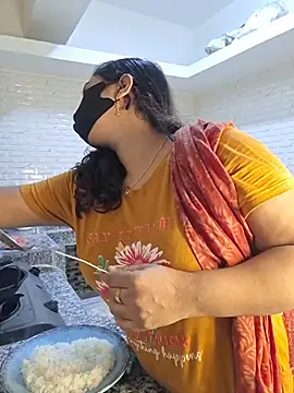 bristy--- (F milf) - Pussy show