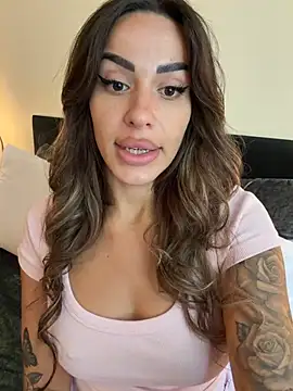 Webcam Model(-Alisa) is live