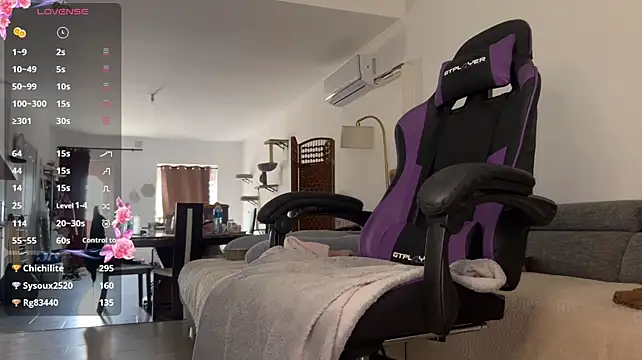 Caliiie-of live cam on StripChat