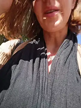 TopsyWilde live sex cam