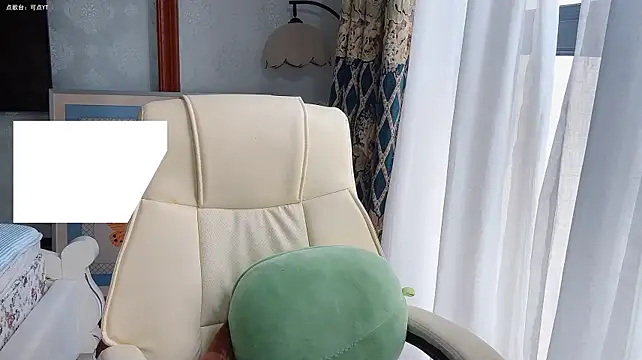 LongLongQueen live cam on StripChat