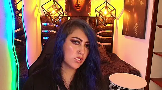 scarleth_blue