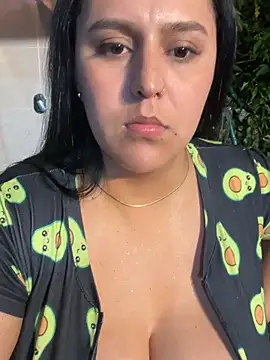 katleya_lewiis