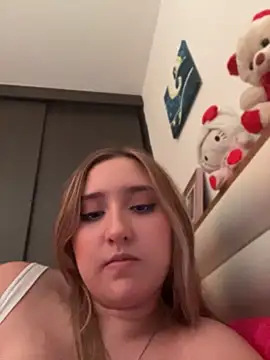 morainfire (F teen) - help me acquire toys 😘🙏💛