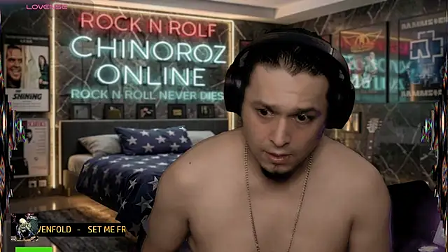 chino_roz live cam on StripChat