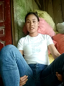 Ruaiuoi live cam on StripChat
