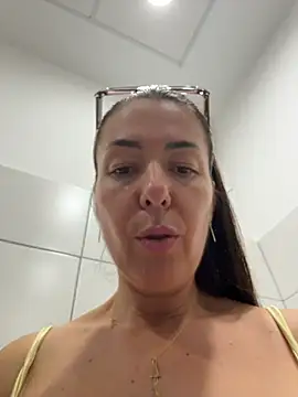 Webcam Model(eveangelll) is live
