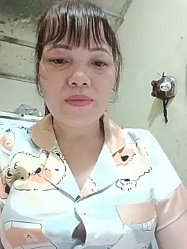Sana-vn live cam on StripChat