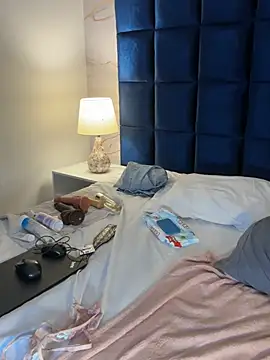 isabelastefano (F young) - Russian masturbation
