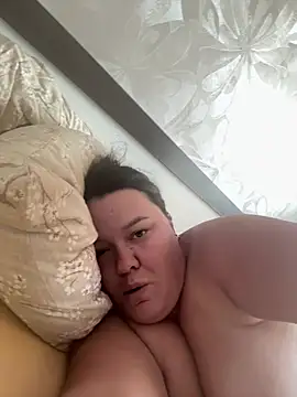 SunnyLeila2101 live cam on StripChat
