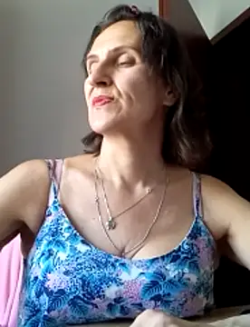 Alene_Lorrie live cam on StripChat