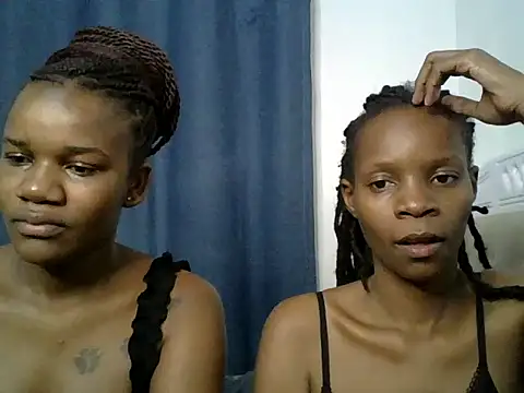 exoticglow live cam on StripChat
