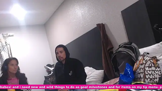 nakedgarbageperson (F young) - masturbate loud so roomates can hear
