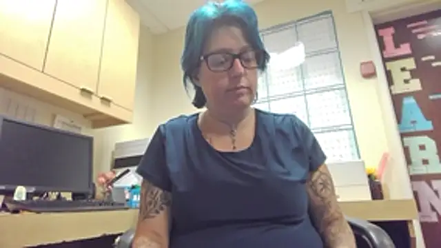 Rubygirl6 live cam on StripChat