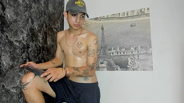 cameron_lux77 live cam on StripChat